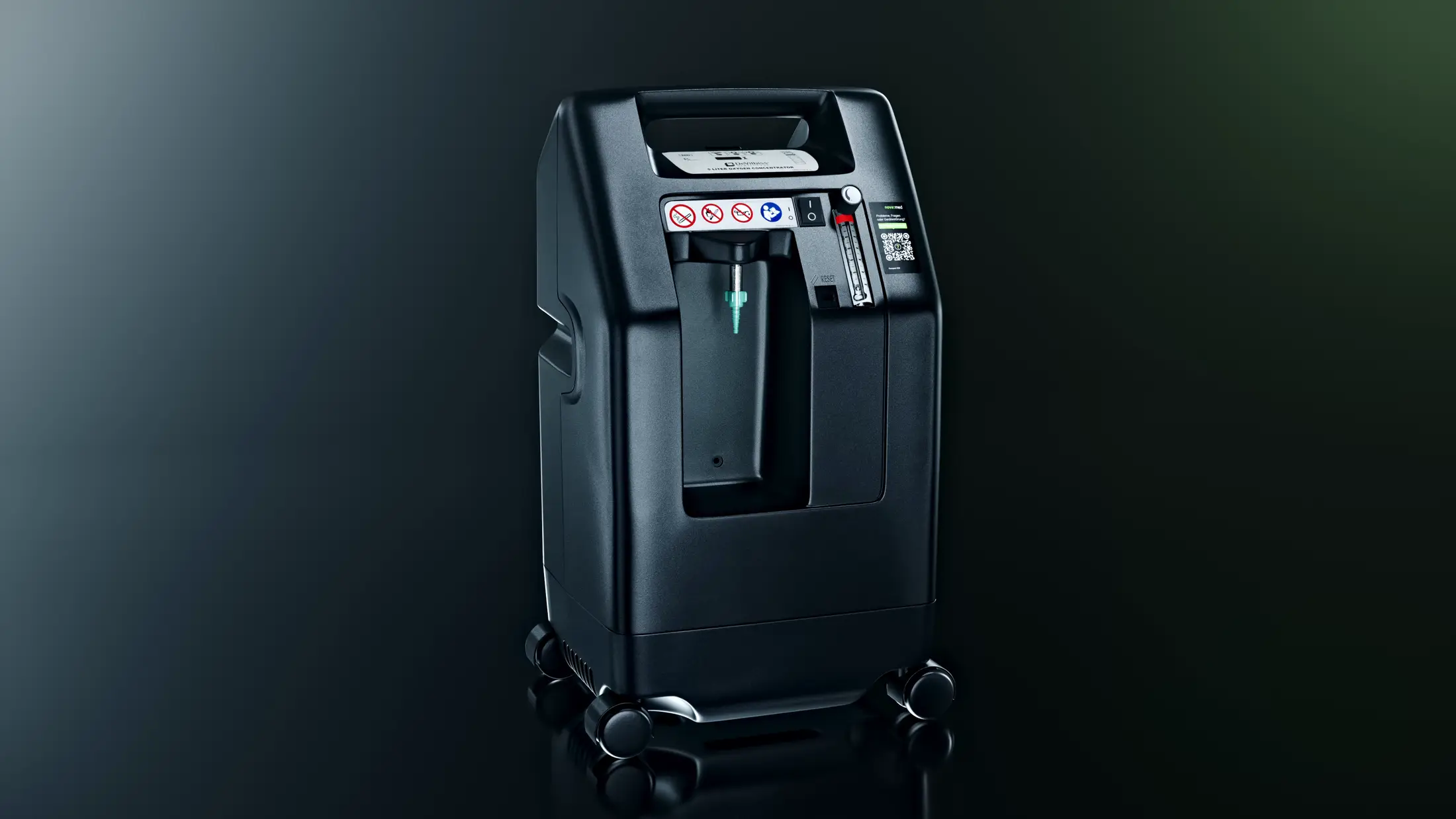 Sauerstoffkonzentrator Compact 525KS auf Lenkrollen, Frontansicht